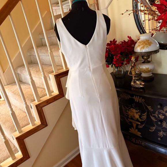 Betsy & Adam Elegant White Asymmetrical Dress - Picture 10 of 16